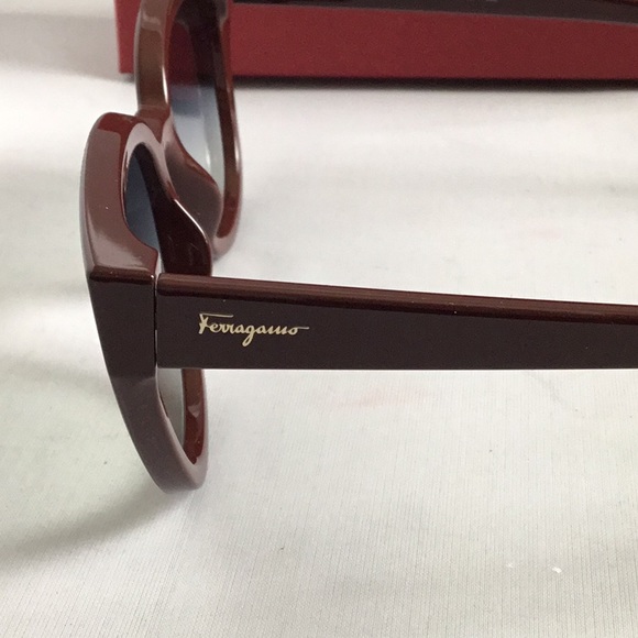 SALVATORE FERRAGAMO CAT EYE LADIES SUNGLASSES… - Picture 6 of 8